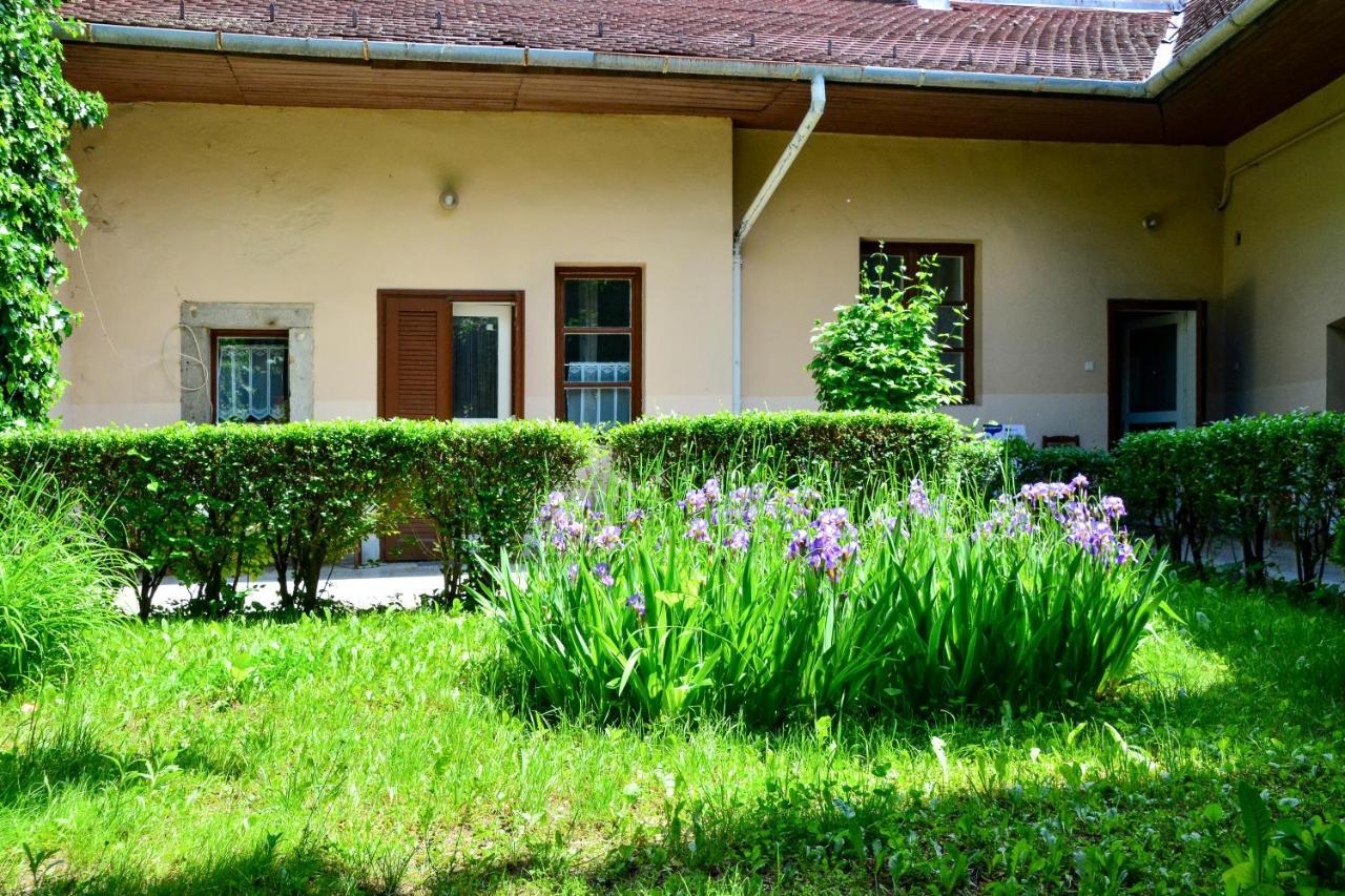 Afrodite Apartmanok Eger Exterior foto