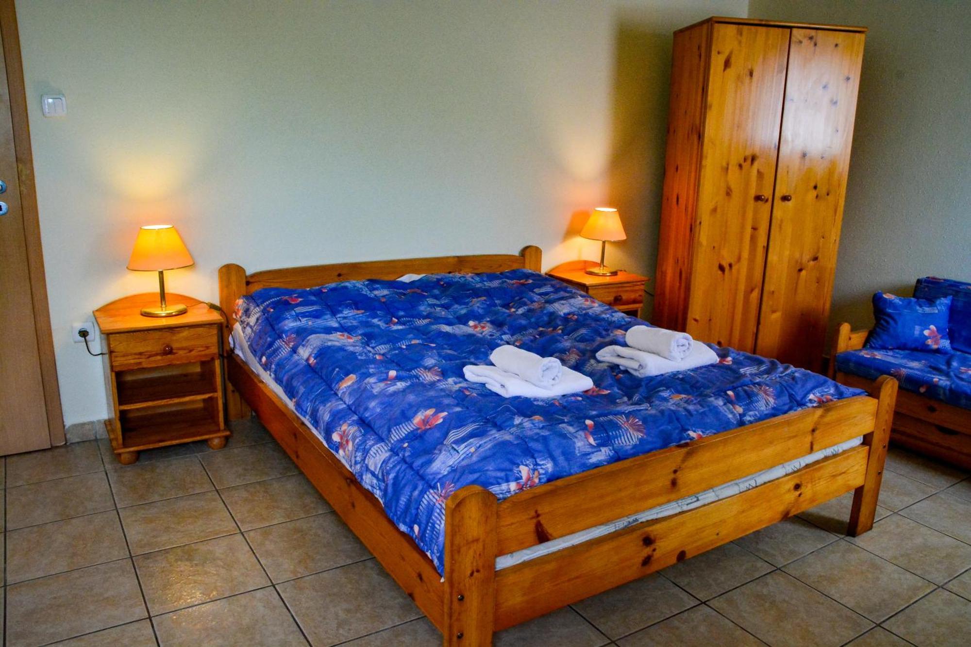 Afrodite Apartmanok Eger Exterior foto