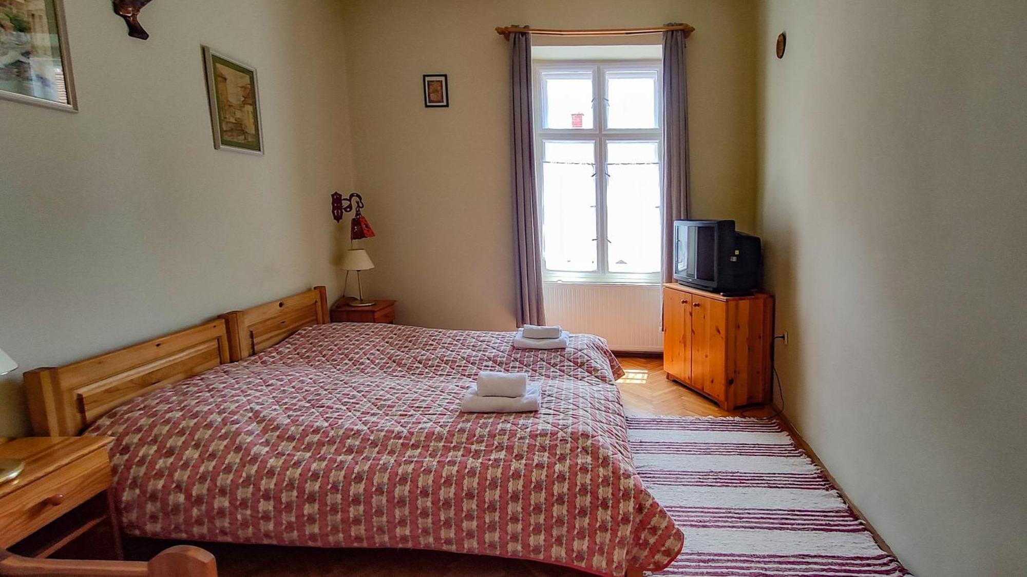Afrodite Apartmanok Eger Exterior foto