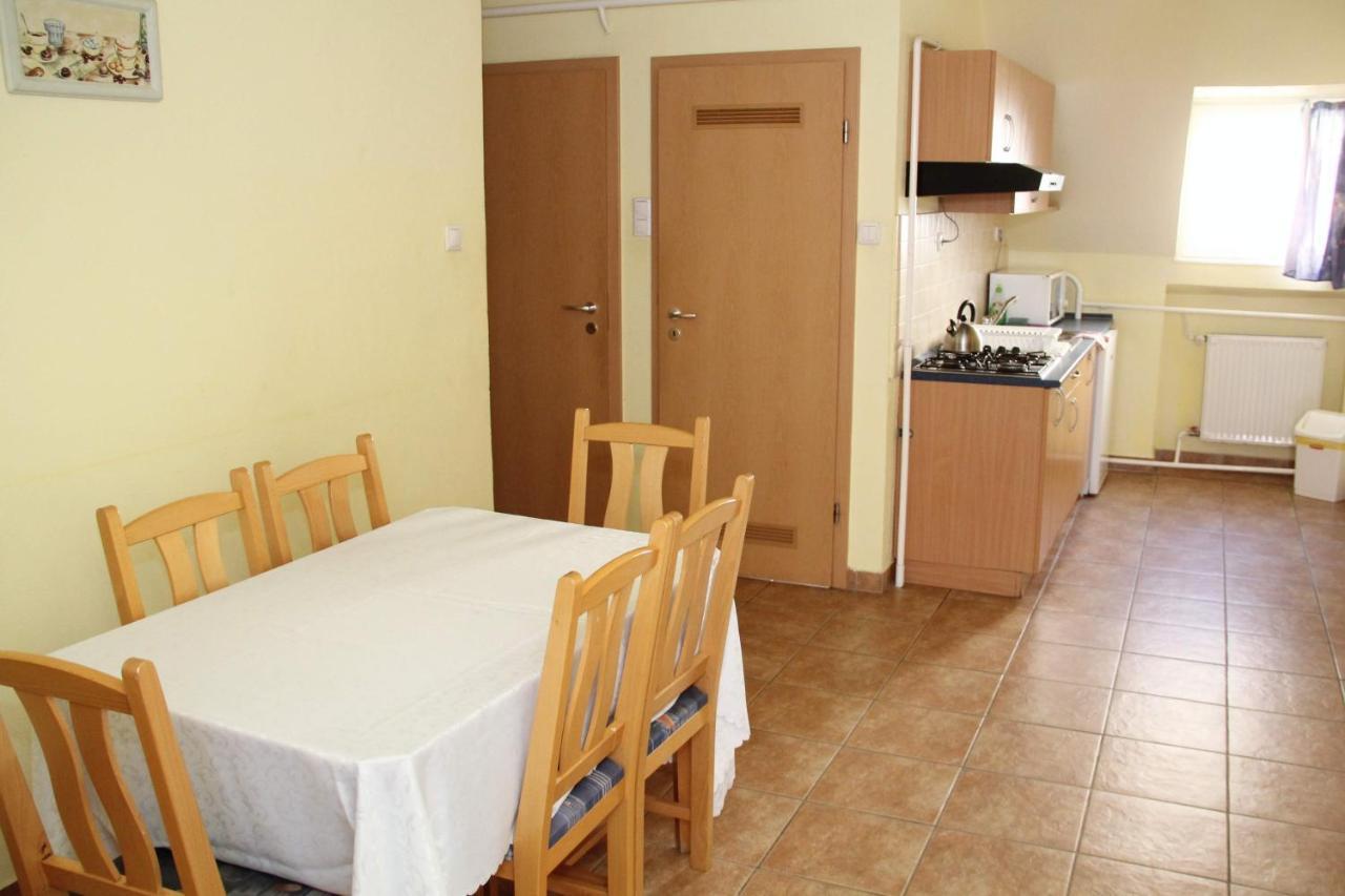 Afrodite Apartmanok Eger Exterior foto
